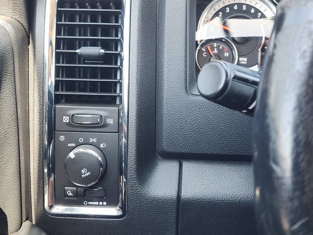 Used 2014 RAM 1500 Laramie RWD image 22