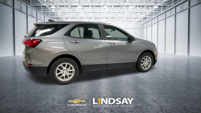 Used 2023 Chevrolet Equinox LS FWD image 8
