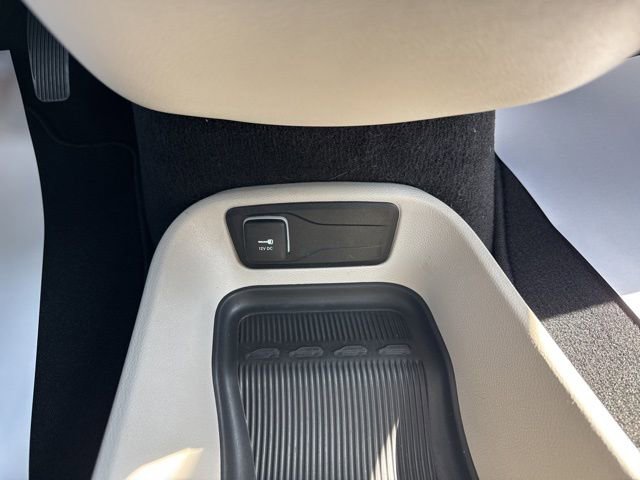 Used 2023 Chrysler Pacifica Touring-L FWD image 22