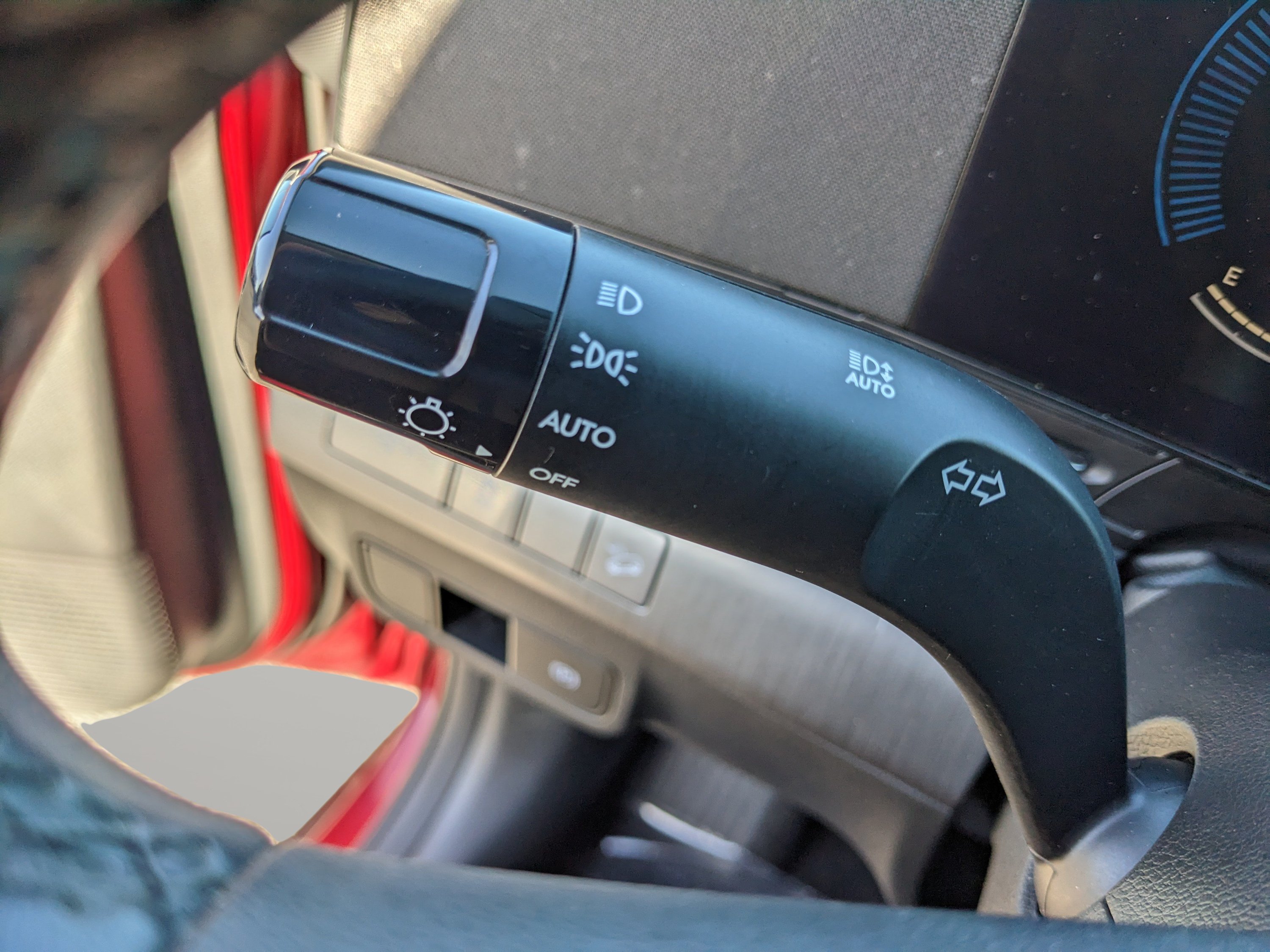 Used 2024 Hyundai Kona SEL FWD image 29