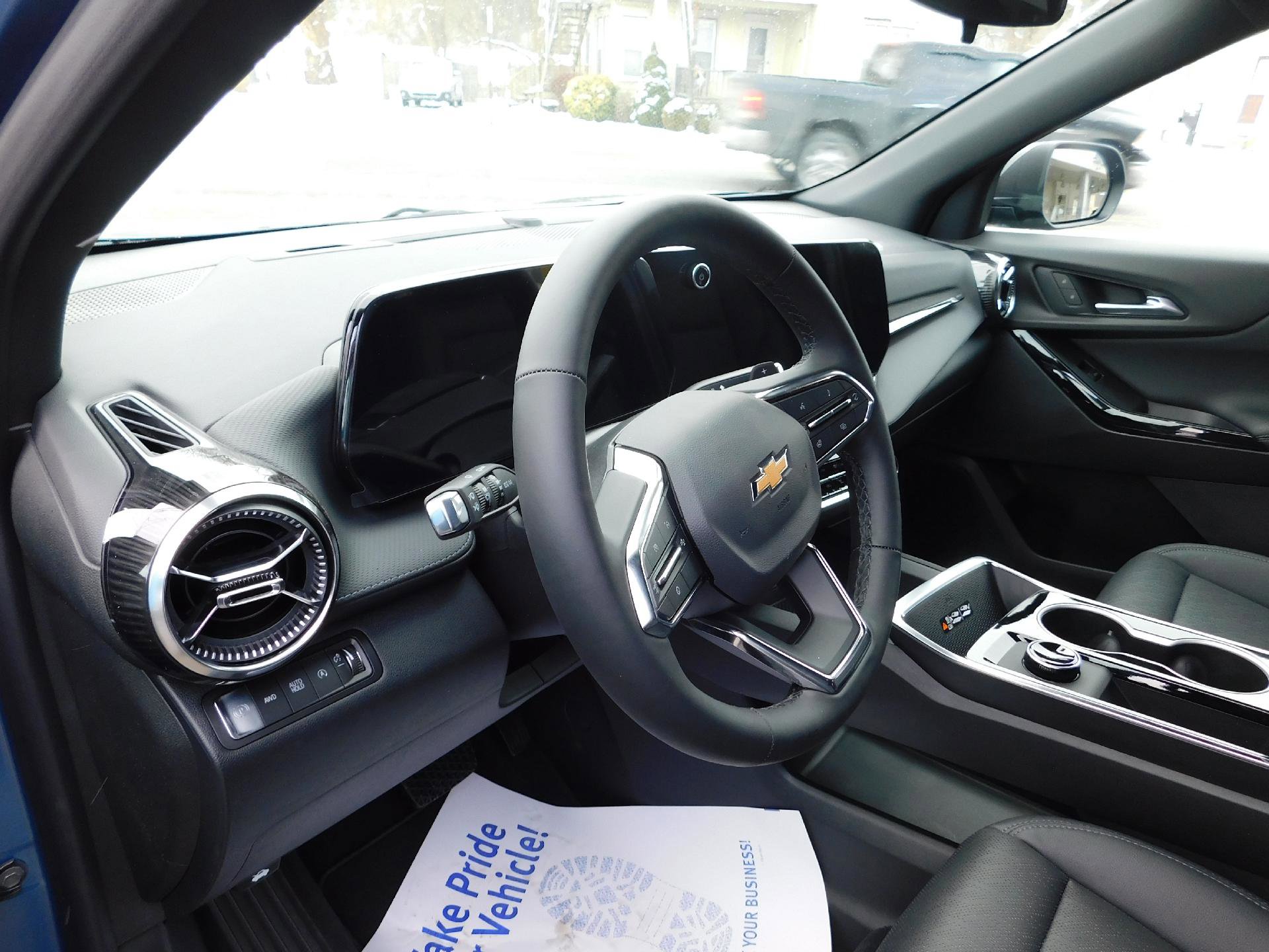 New 2026 Chevrolet Equinox LT w/ Convenience Package II image 24