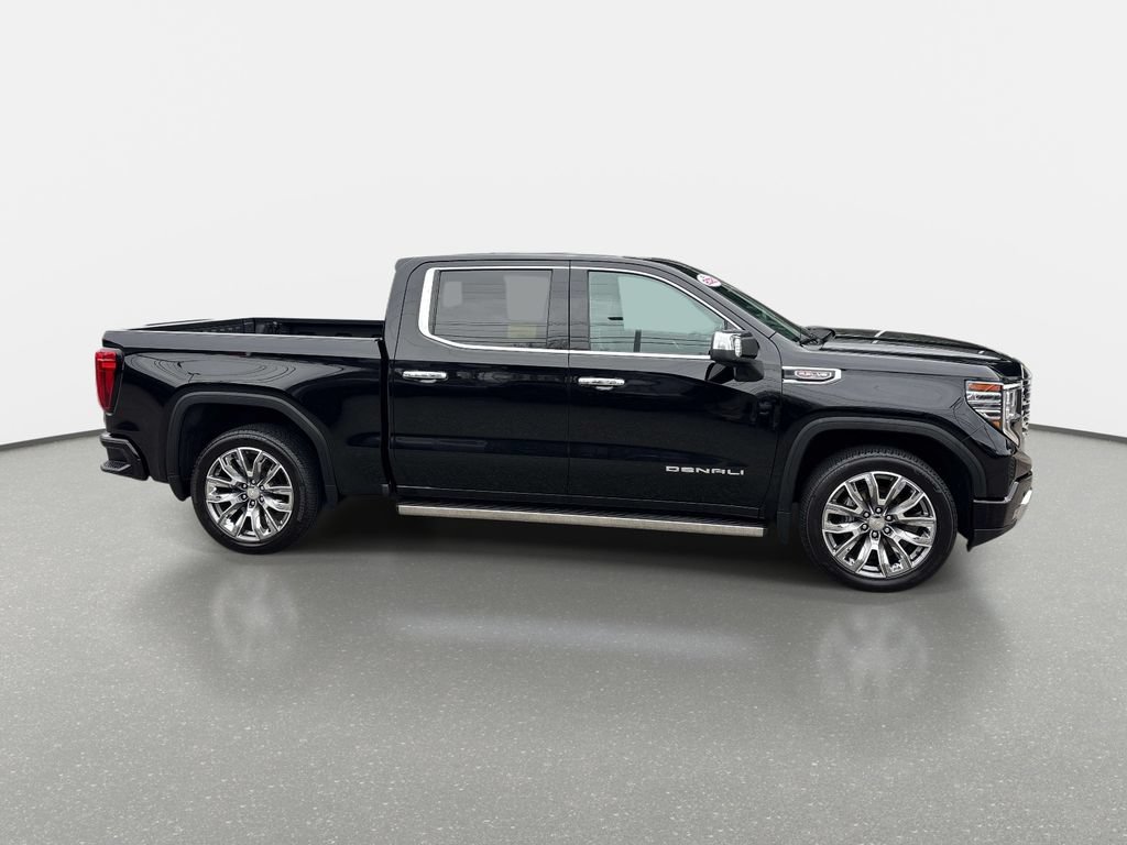 Used 2023 GMC Sierra 1500 Denali w/ Denali Reserve Package AWD/4WD image 2