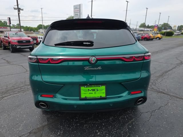 Used 2025 Alfa Romeo Tonale Tributo Italiano AWD/4WD image 5