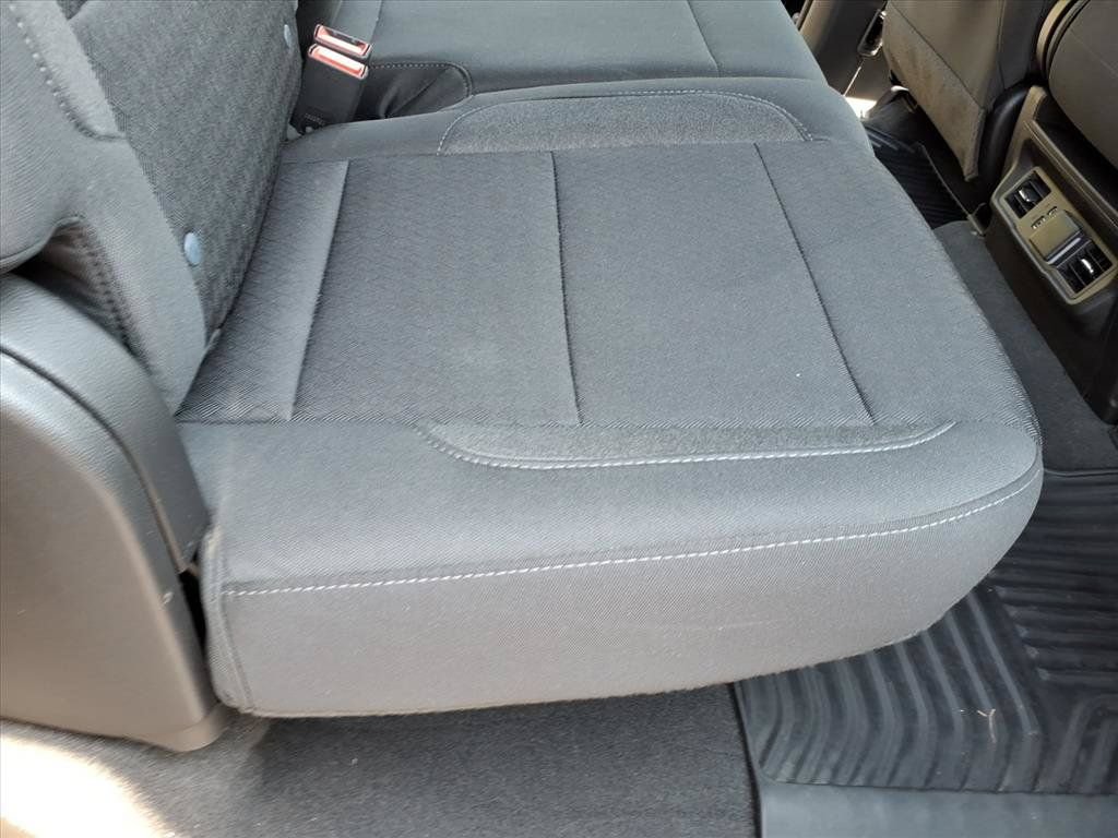 Used 2023 Chevrolet Silverado 1500 LT AWD/4WD image 19