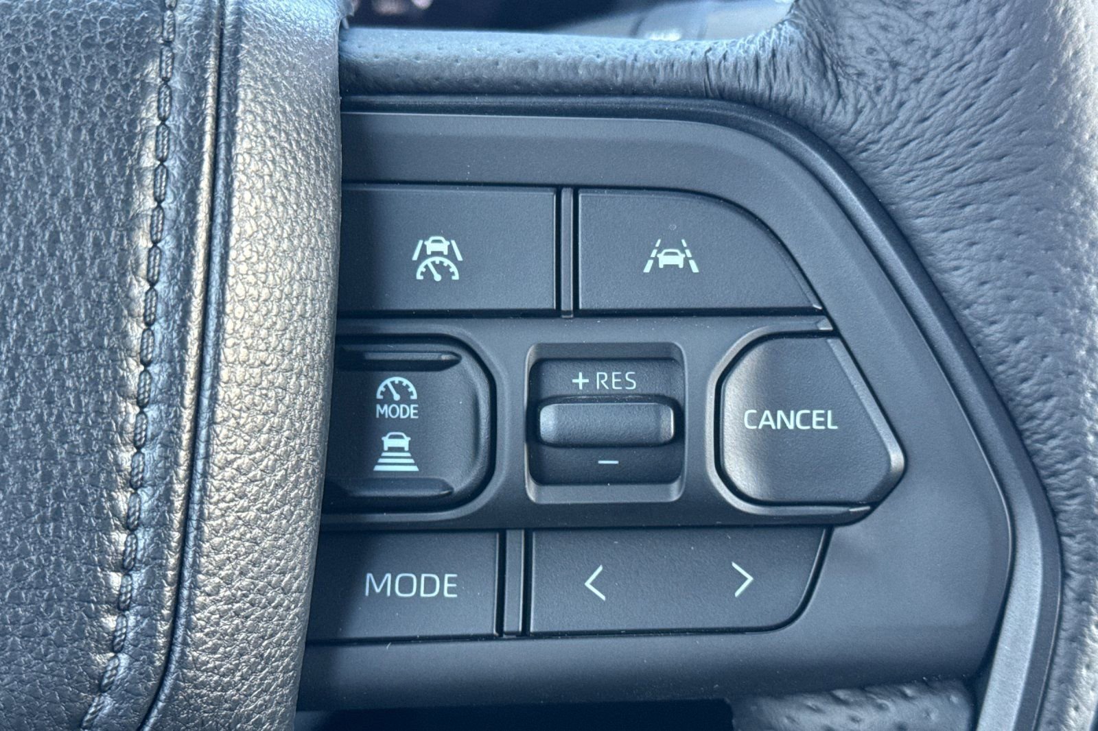 Used 2025 Toyota Tacoma TRD Pro w/ Tow Tech Package image 32