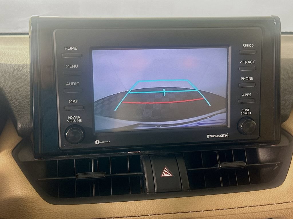 Used 2021 Toyota RAV4 LE AWD/4WD image 13