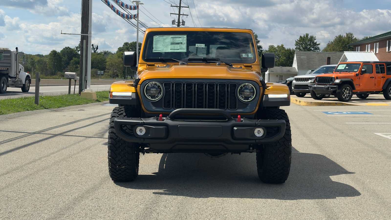 New 2026 Jeep Gladiator Rubicon w/ Rockslide Package AWD/4WD image 2