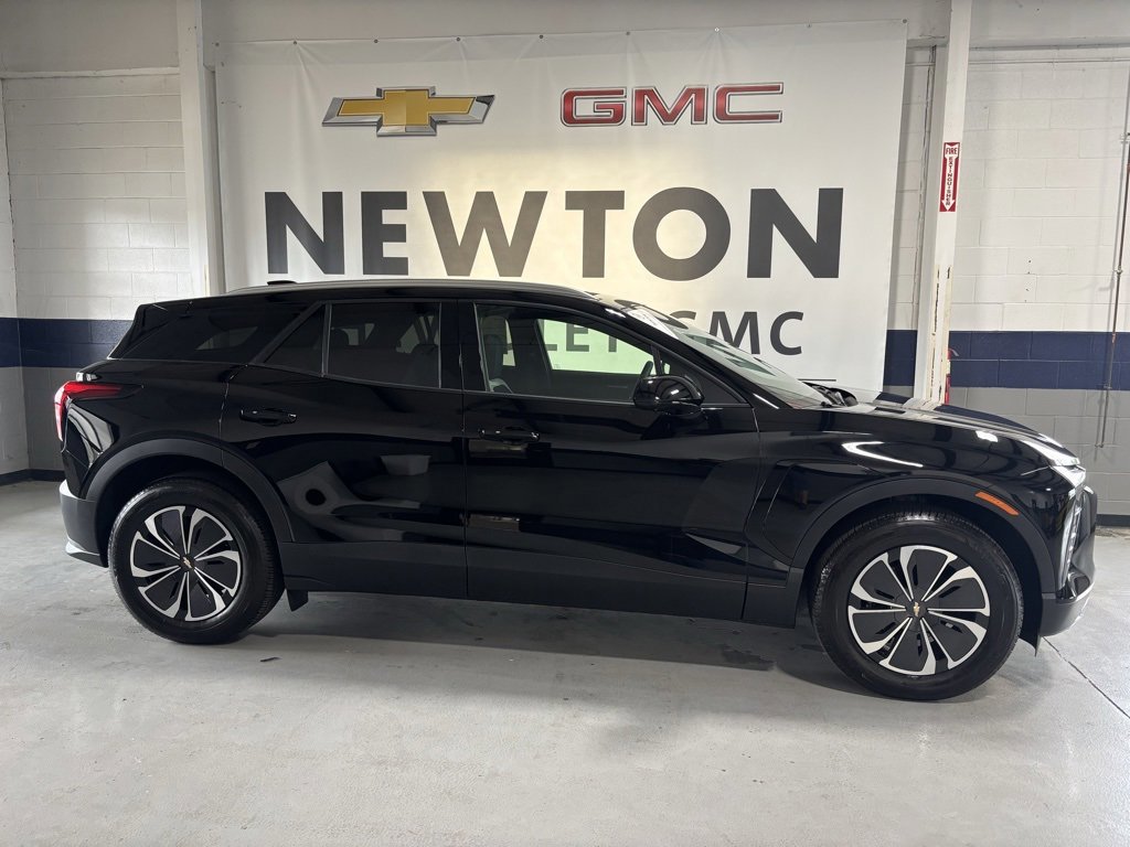 New 2025 Chevrolet Blazer EV LT image 29