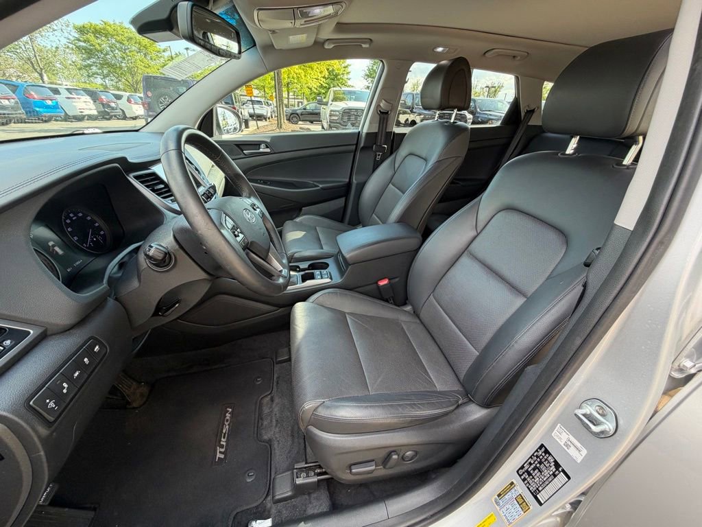 Used 2016 Hyundai Tucson Limited w/ Option Group 03 AWD/4WD image 21