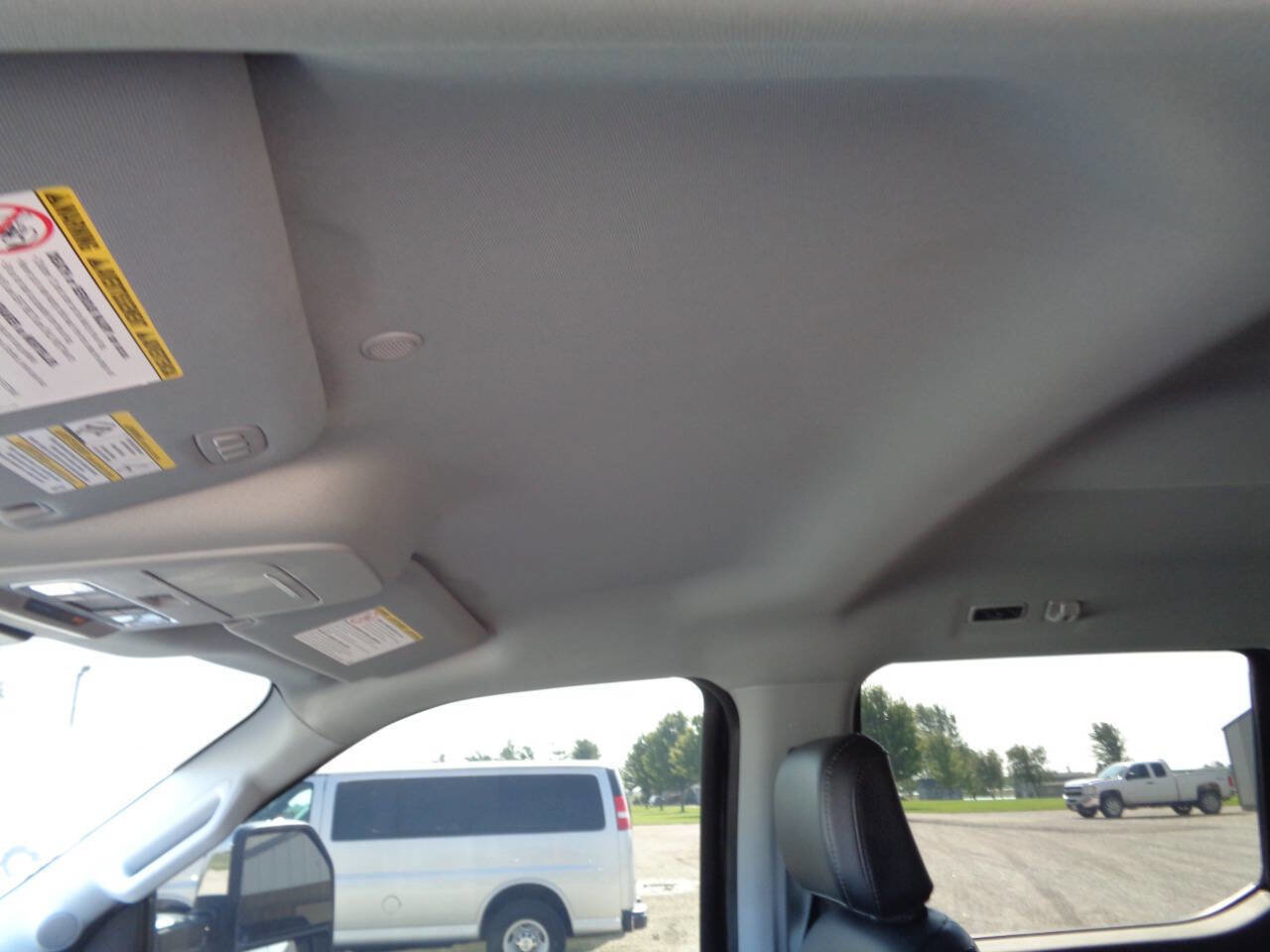 Used 2024 Ford F250 Lariat w/ Chrome Package image 23