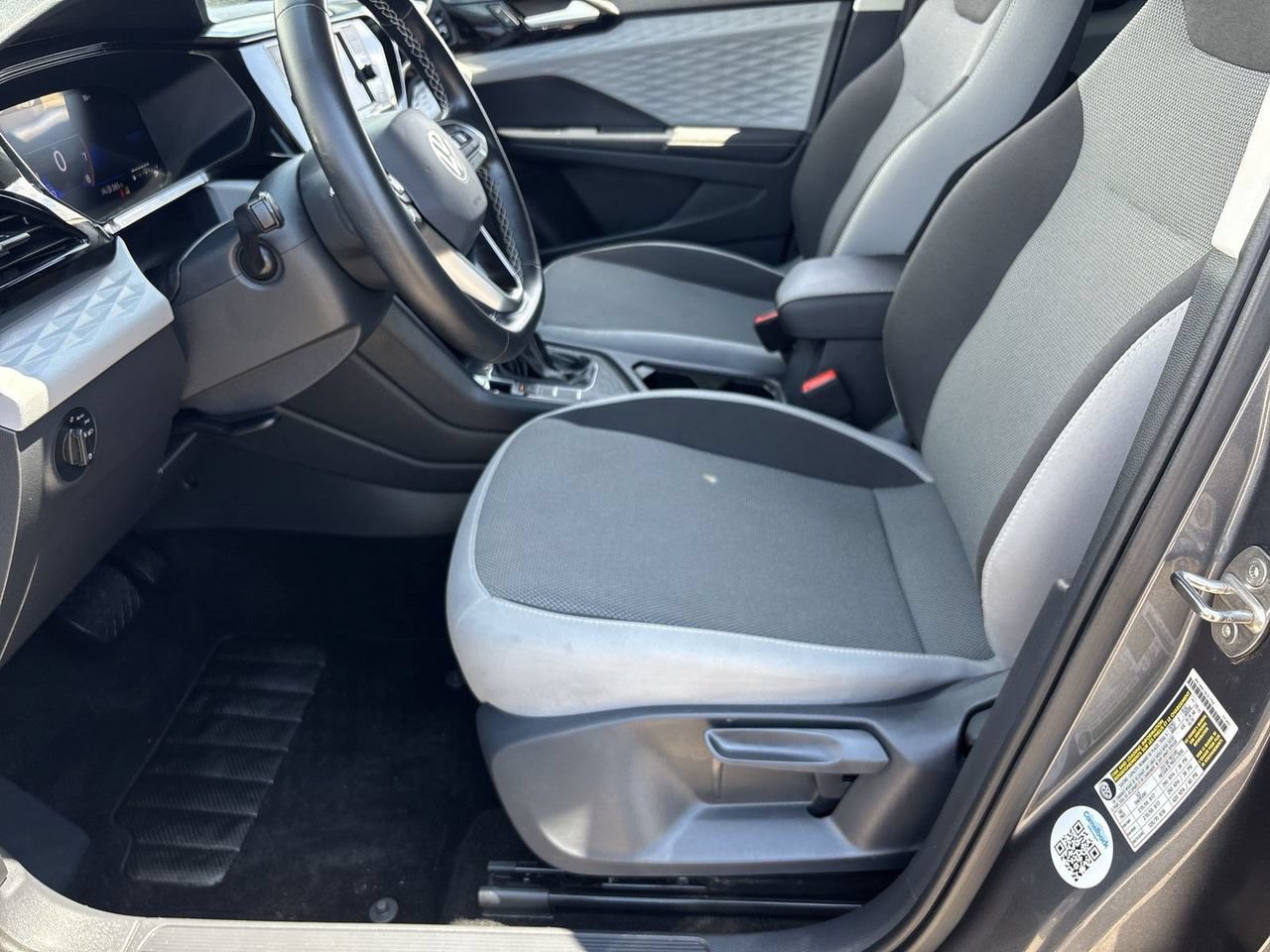 Certified 2024 Volkswagen Taos S FWD image 16