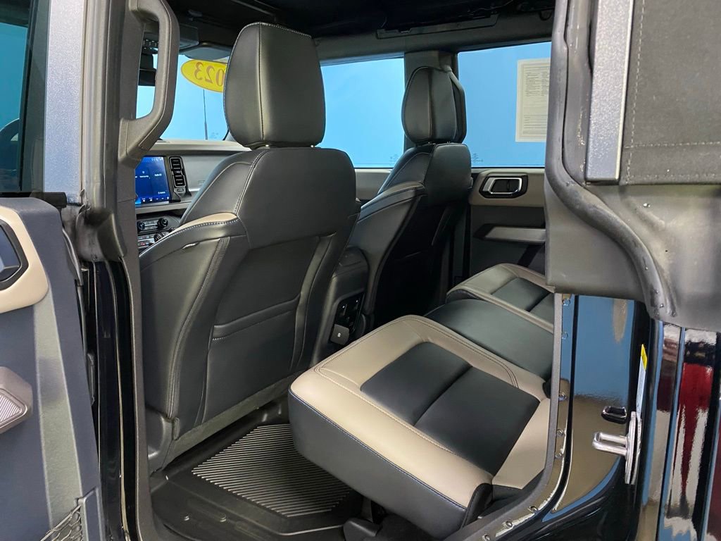 Used 2023 Ford Bronco Wildtrak image 33