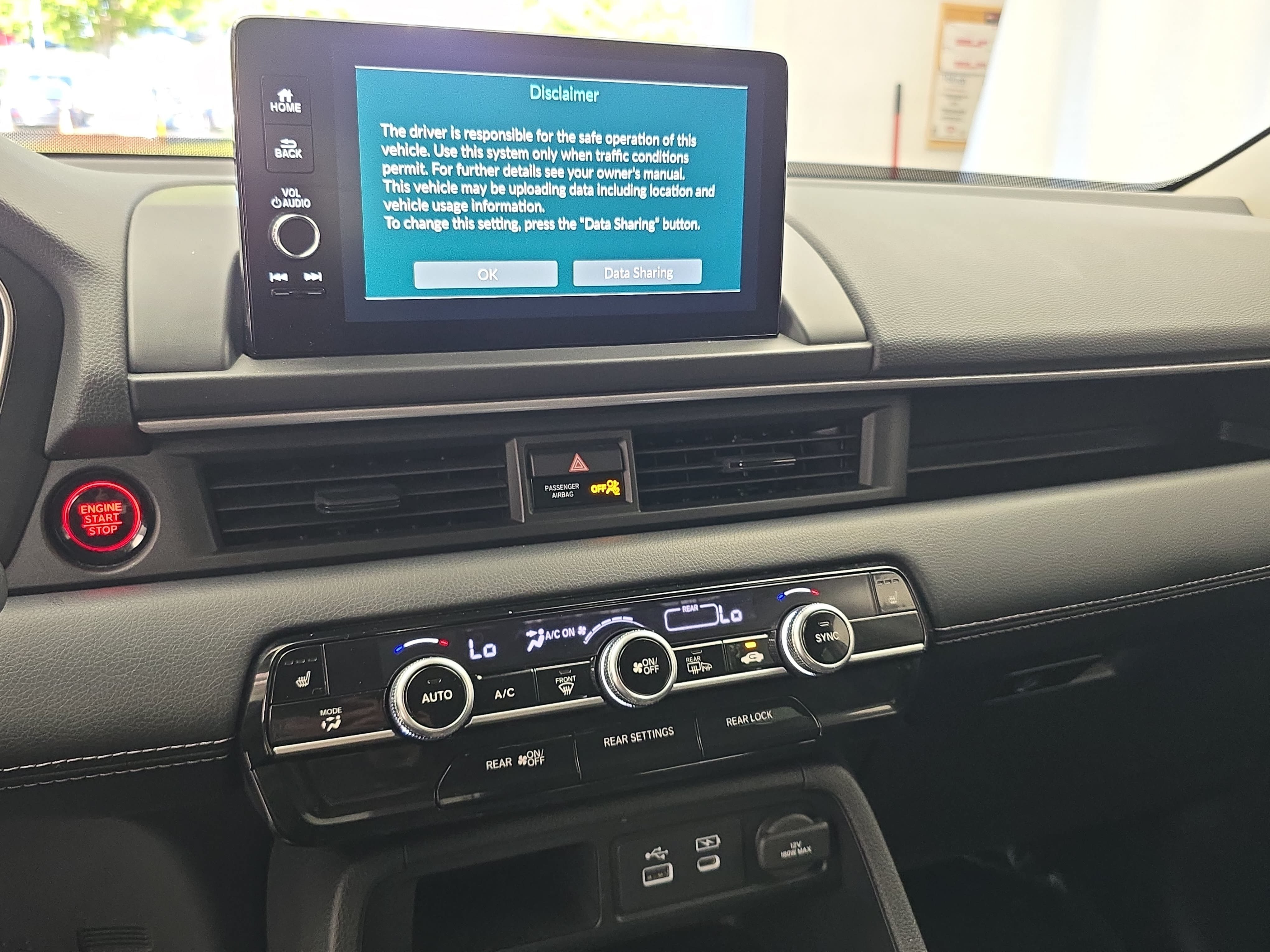 Certified 2025 Honda Pilot Touring image 21