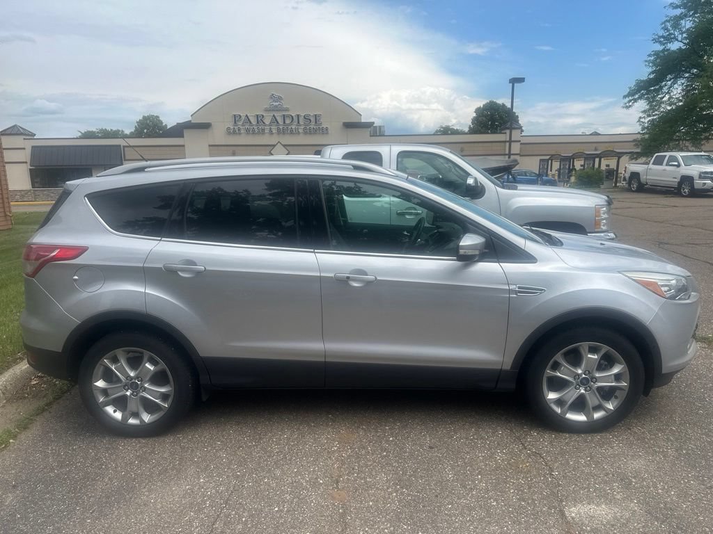 Used 2016 Ford Escape Titanium w/ Equipment Group 301A AWD/4WD image 7