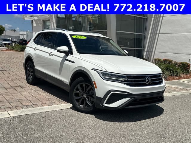 Certified 2022 Volkswagen Tiguan SE FWD image 2