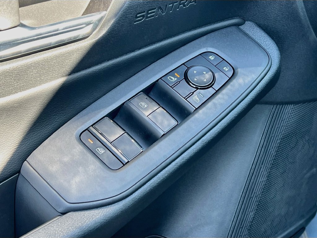 New 2027 Nissan Sentra SV FWD image 17