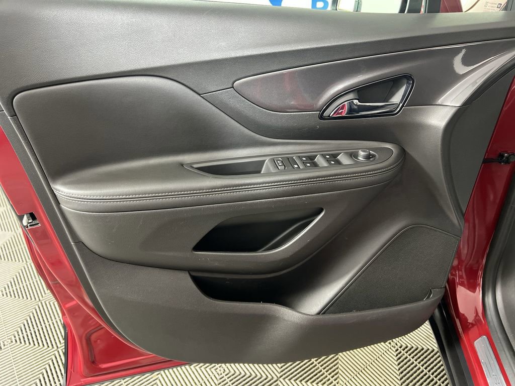 Certified 2019 Buick Encore Sport Touring AWD/4WD image 22