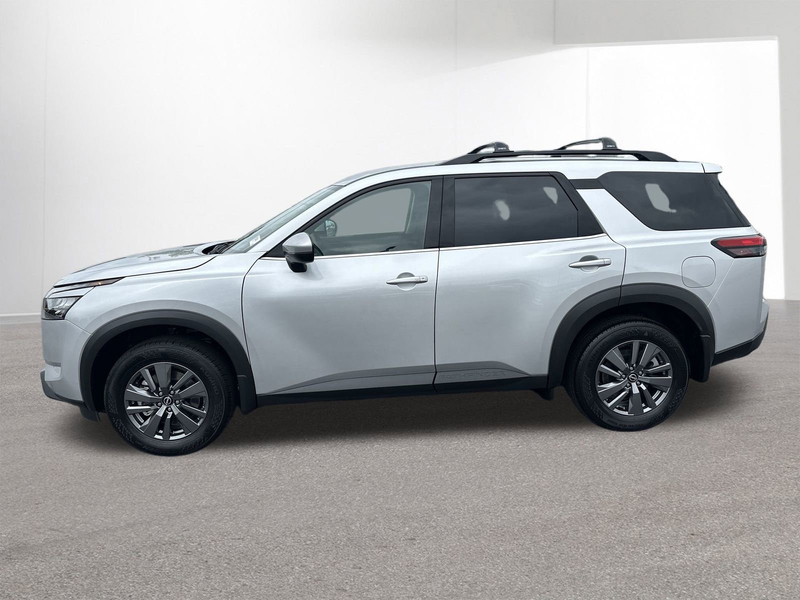 New 2025 Nissan Pathfinder SV image 5