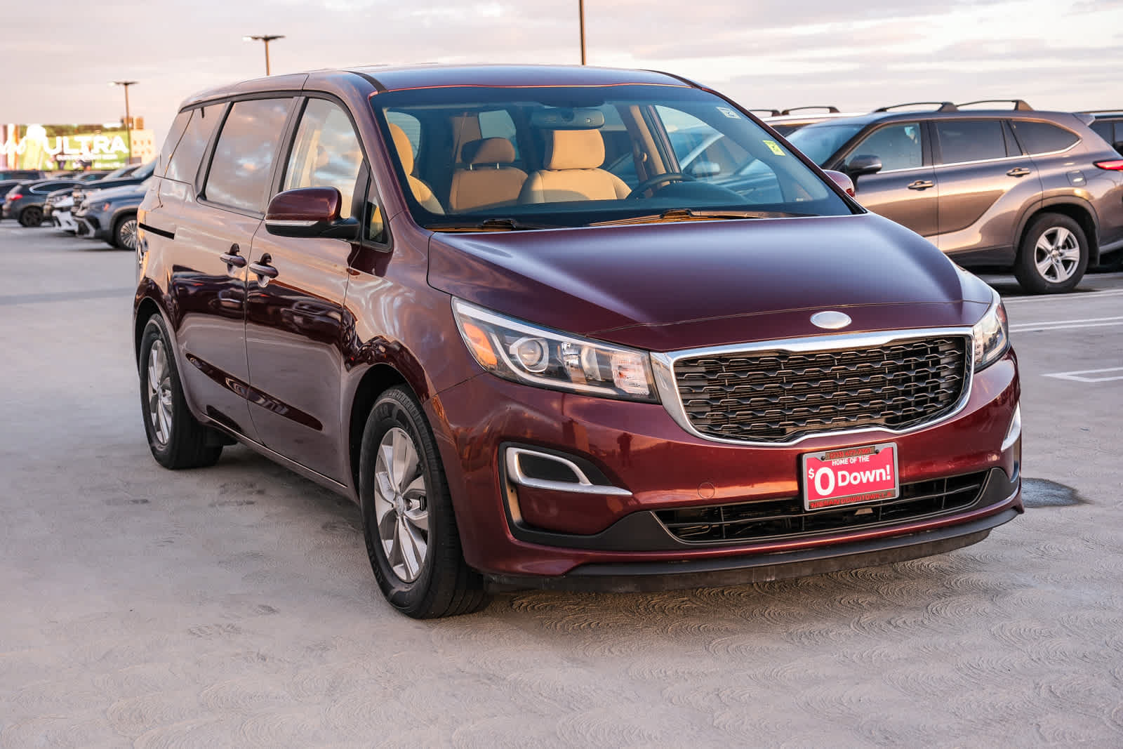 Used 2019 Kia Sedona LX FWD image 3