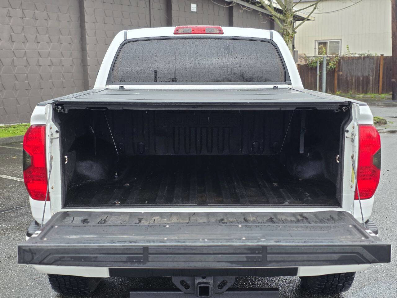 Used 2015 Toyota Tundra Platinum image 19