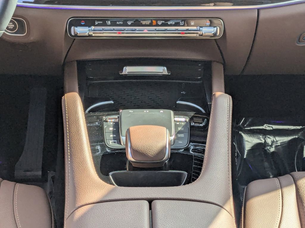 Used 2025 Mercedes-Benz GLE 450e 4MATIC image 6