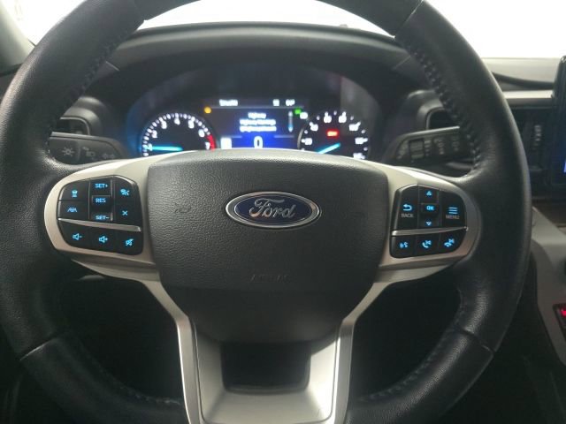 Used 2023 Ford Explorer XLT w/ Equipment Group 202A image 29