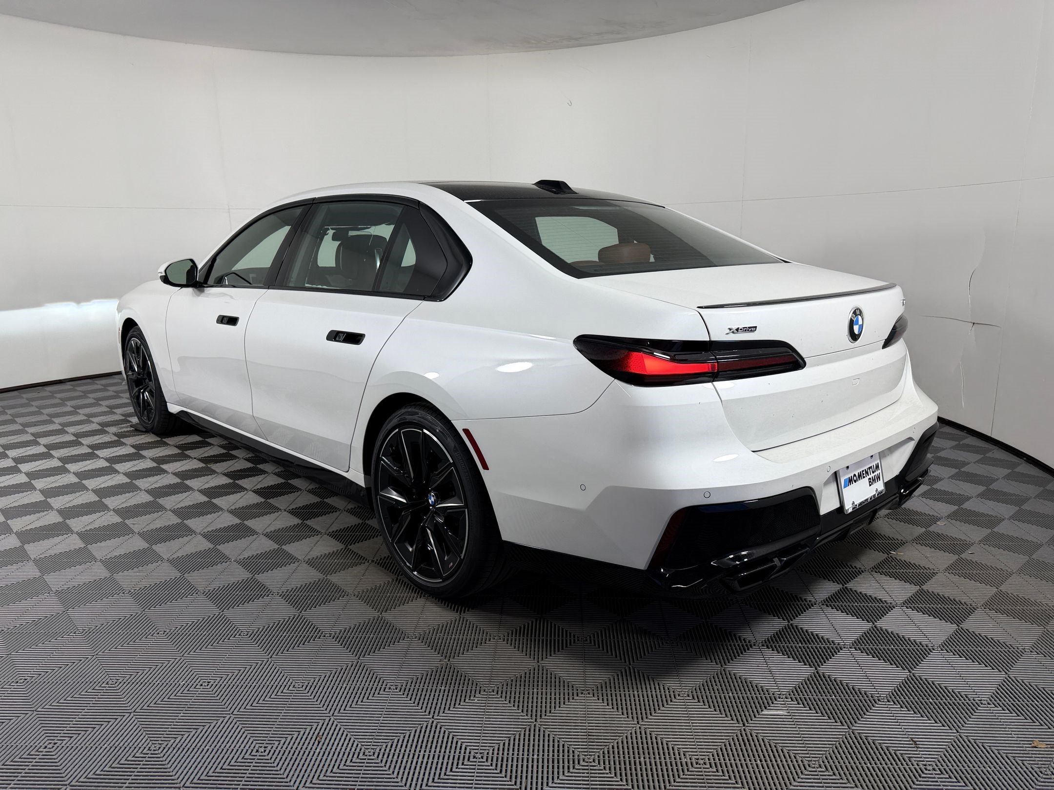 New 2026 BMW 760i xDrive w/ Executive Package AWD/4WD image 3