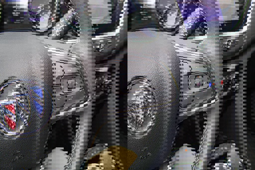 Certified 2023 Buick Encore GX Essence w/ Experience Buick Package image 21