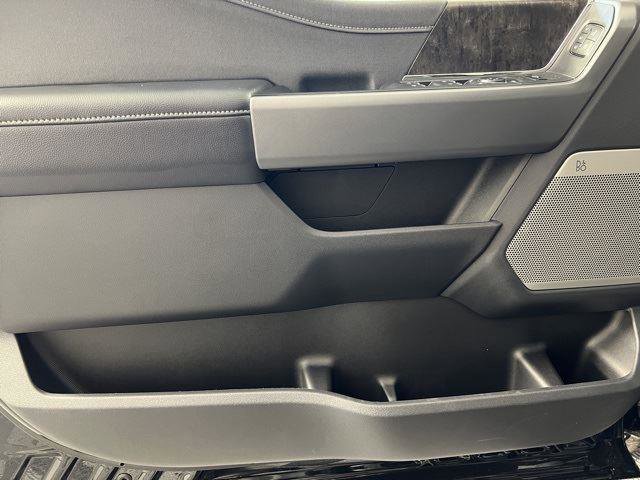 New 2026 Ford F350 Lariat w/ Black Appearance Package image 10