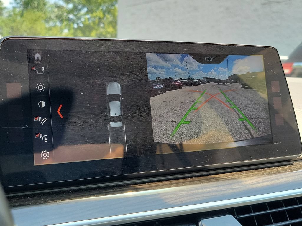 Used 2018 BMW 530i w/ Premium Package RWD image 32