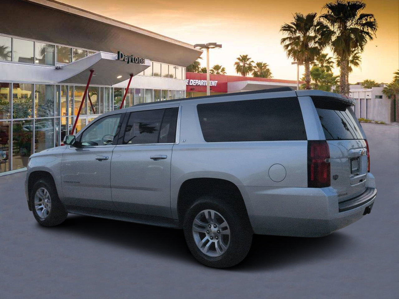 Used 2019 Chevrolet Suburban LT AWD/4WD image 5