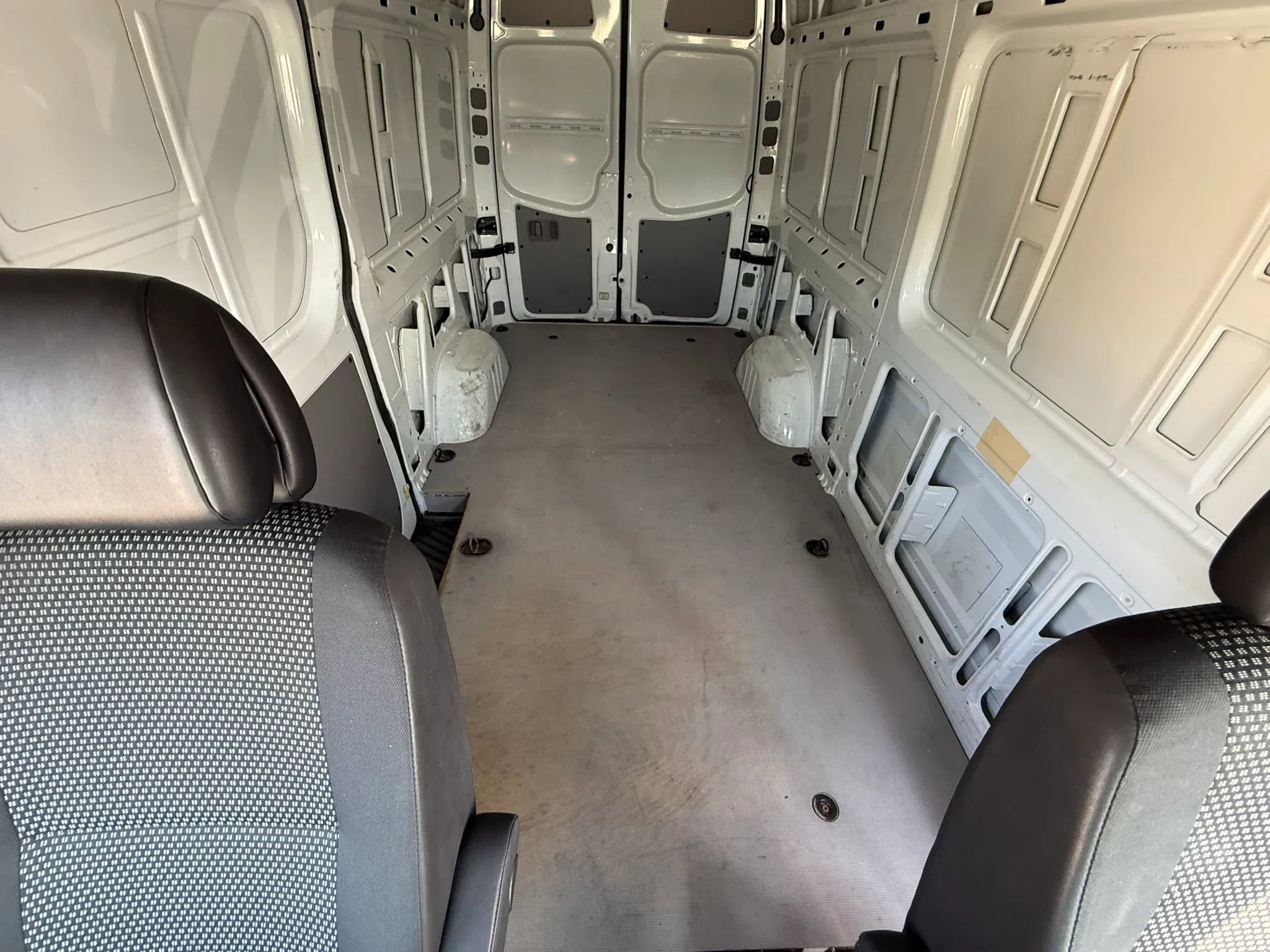 Used 2007 Dodge Sprinter 2500 image 40