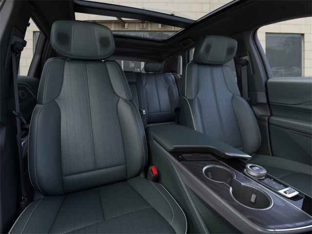 New 2025 Cadillac Lyriq Sport w/ Nappa Leather Package image 17