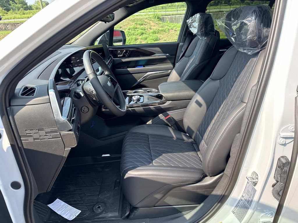 New 2026 Cadillac Escalade IQ Sport 1 w/ LPO, ONYX Package AWD/4WD image 8