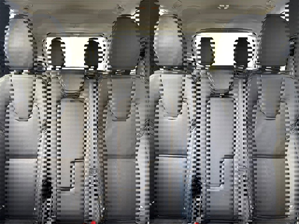 New 2025 Volvo XC90 B6 Ultra w/ Protection Package image 22