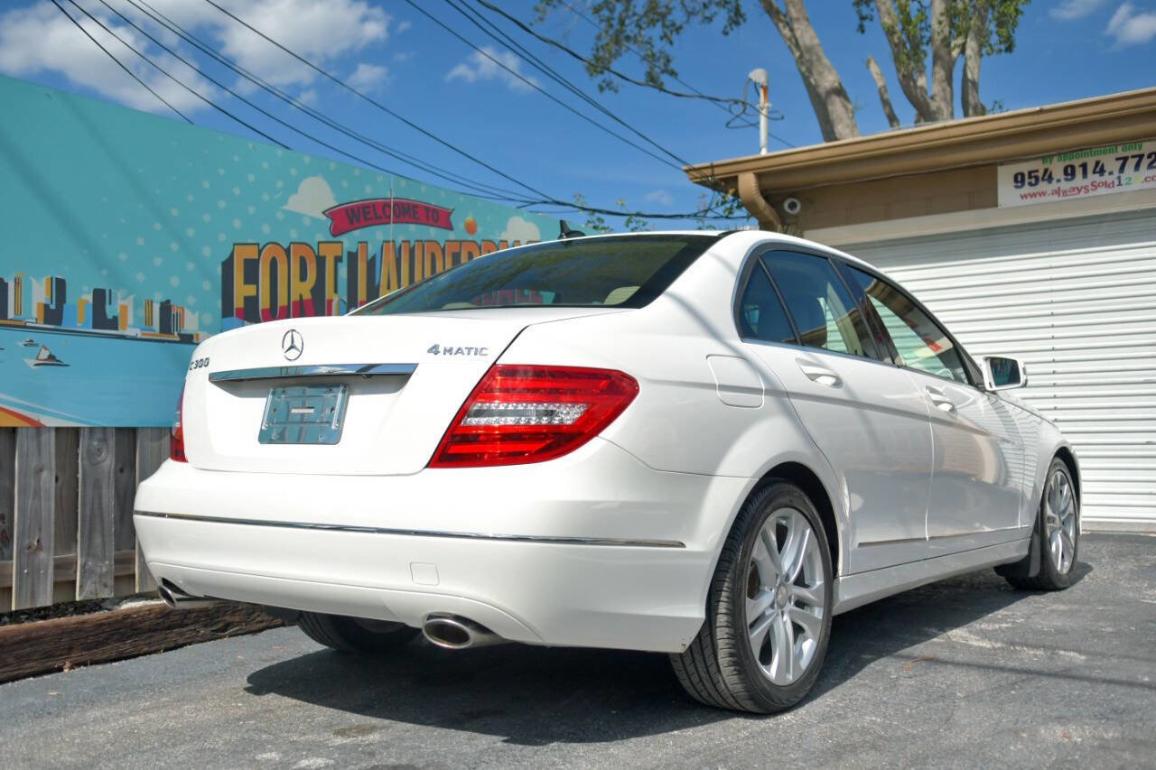 Used 2013 Mercedes-Benz C 300 4MATIC Sedan w/ Multimedia Pkg image 28