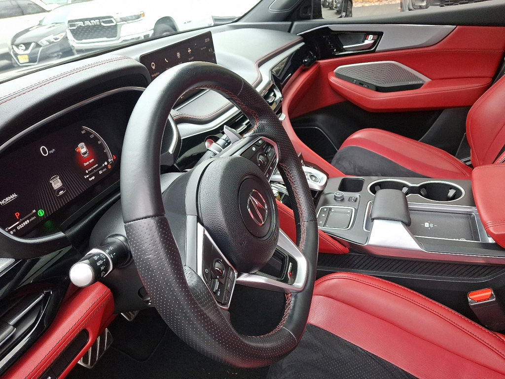 Used 2023 Acura MDX A-Spec image 25