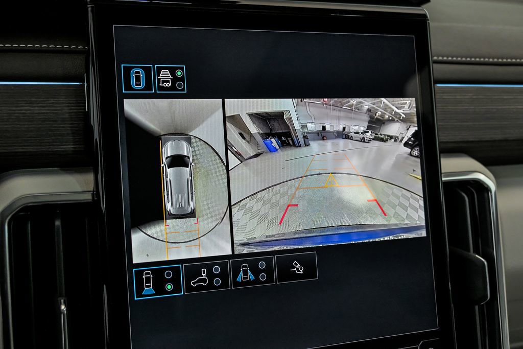 New 2026 GMC Acadia Denali w/ Super Cruise Package image 17
