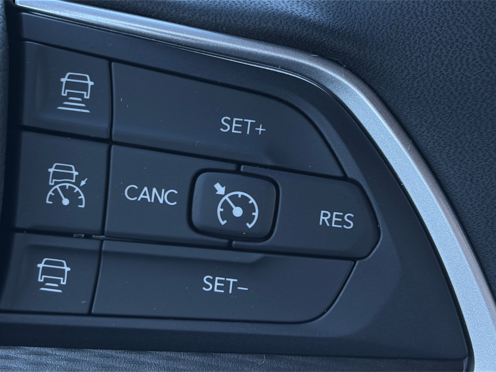 New 2026 Jeep Grand Cherokee Laredo X AWD/4WD image 25
