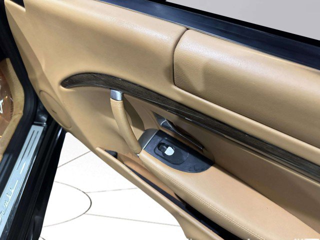 Used 2011 Maserati GranTurismo S image 31