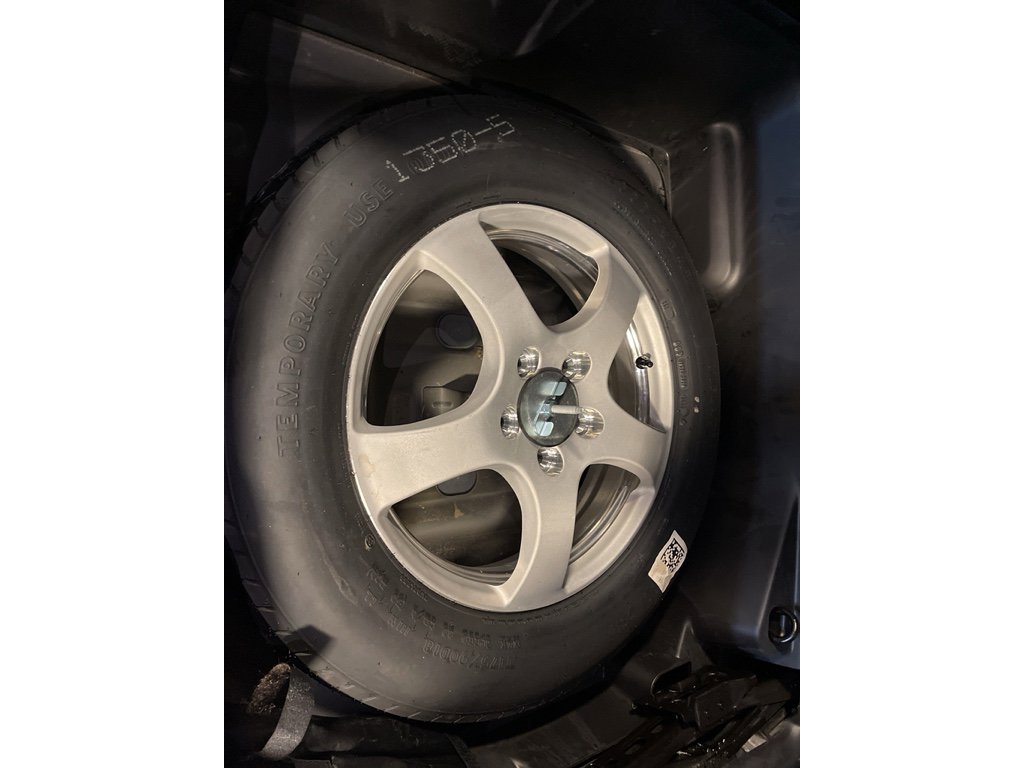 Used 2023 Jeep Grand Cherokee Limited image 23