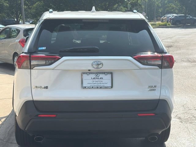 Used 2020 Toyota RAV4 XLE Premium AWD/4WD image 6