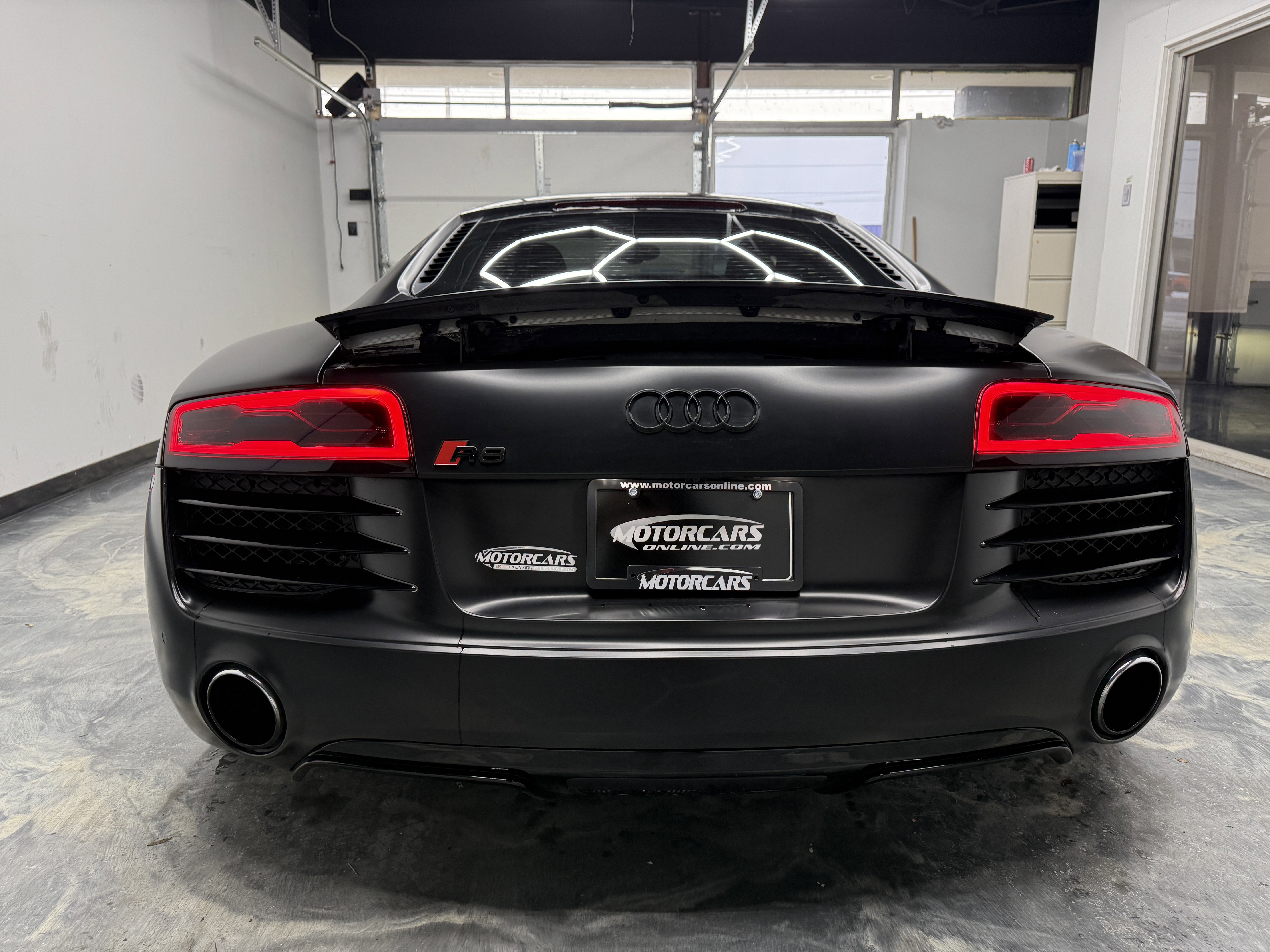 Used 2015 Audi R8 V8 image 3