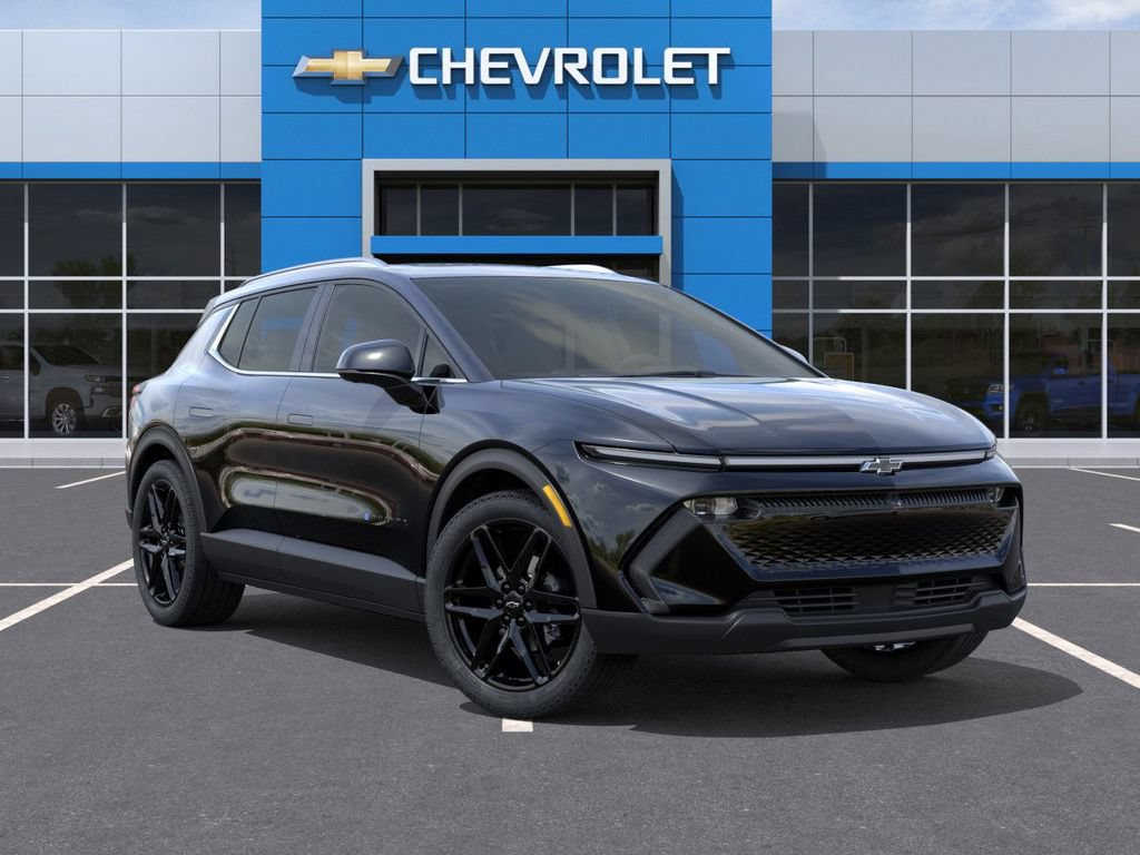 New 2026 Chevrolet Equinox EV LT w/ LPO, Blackout Package FWD image 7