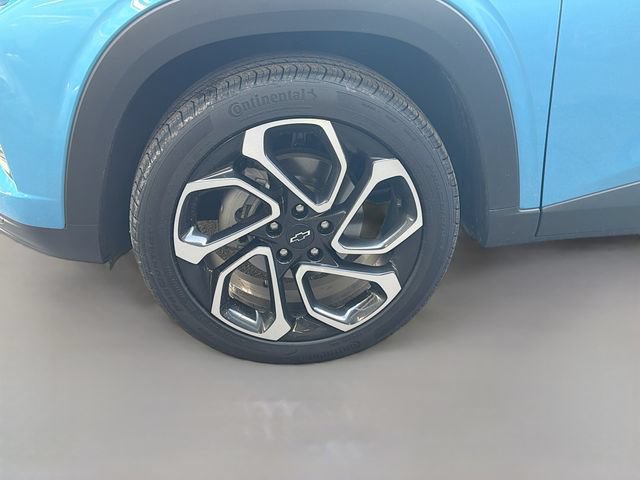 Used 2026 Chevrolet Trax RS w/ Sunroof Package FWD image 14