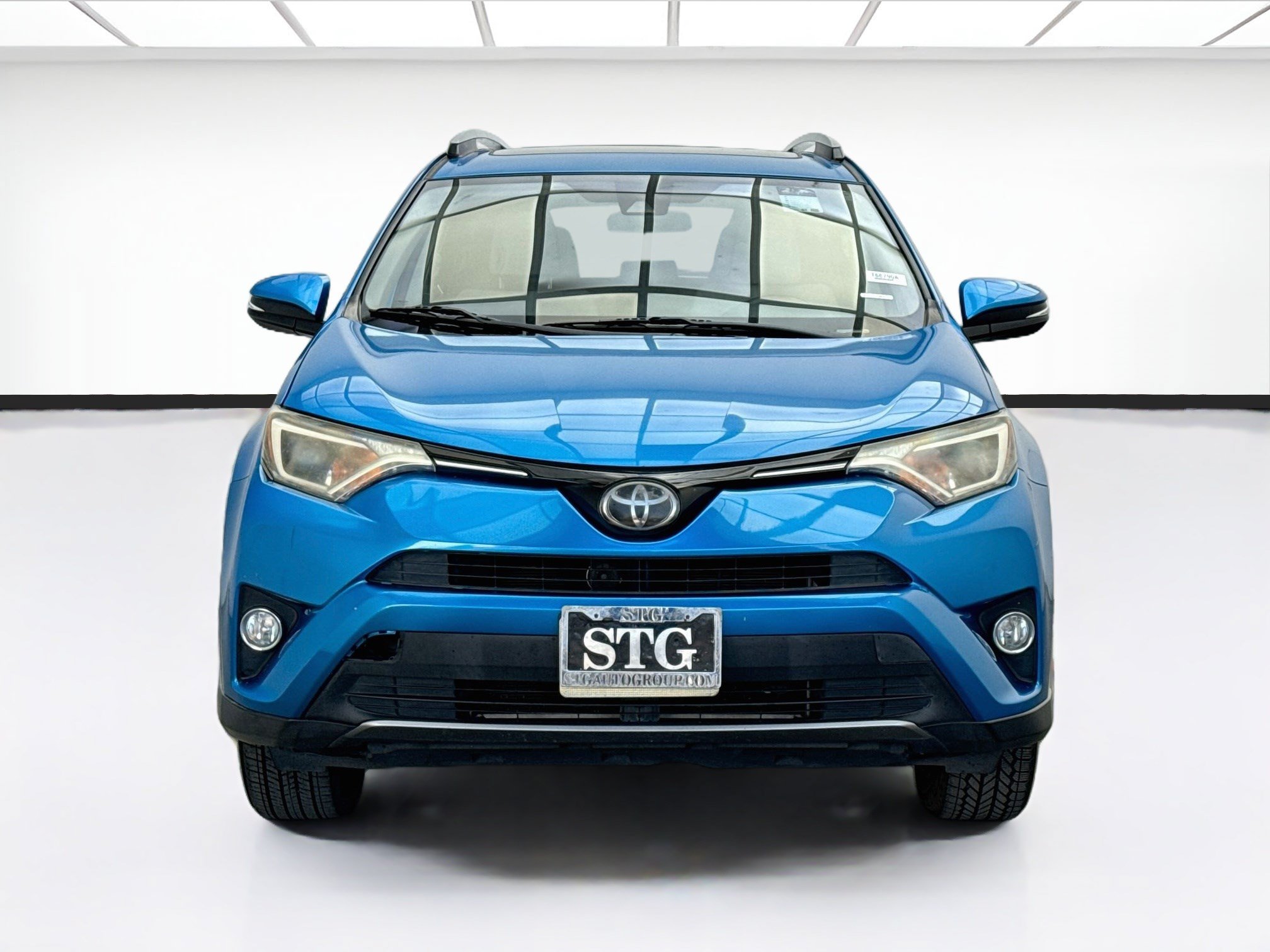 Used 2017 Toyota RAV4 XLE w/ Plus Special Value Package FWD image 2