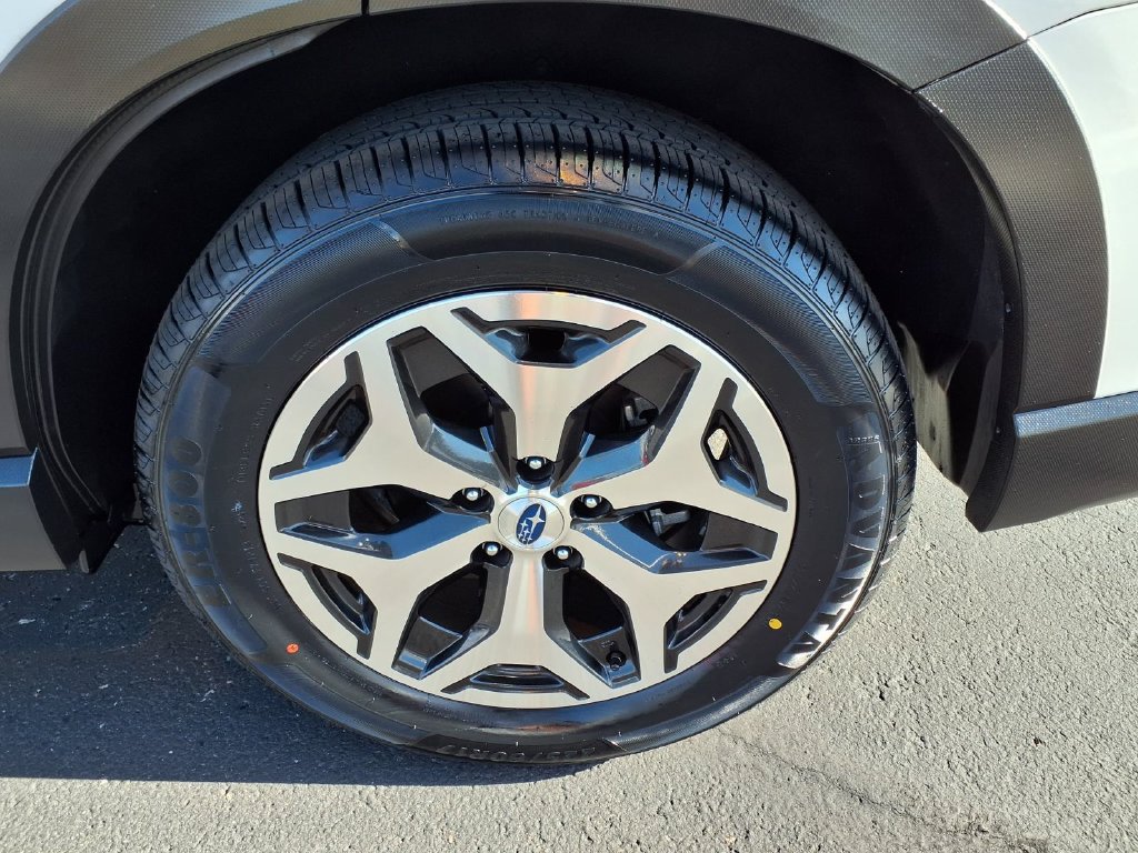 Certified 2024 Subaru Forester Premium AWD/4WD image 14