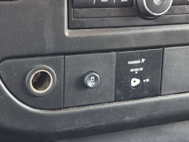 Used 2015 Chevrolet Express 2500 RWD image 14