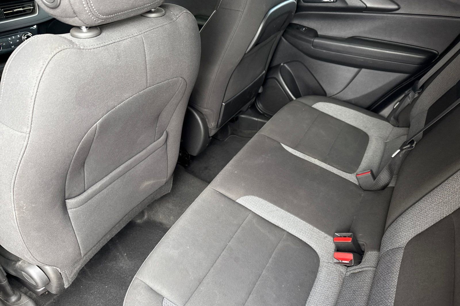 Used 2025 Chevrolet TrailBlazer LT AWD/4WD image 12