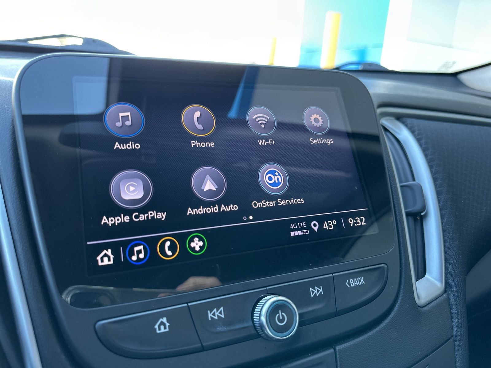 Used 2022 Chevrolet Malibu RS image 20